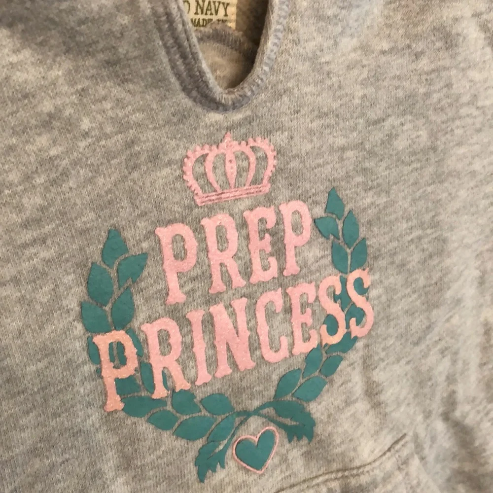 Old Navy Gray Prep Princess Glitter Graphic Sweatshirt Hoodie Pocket Size 2T